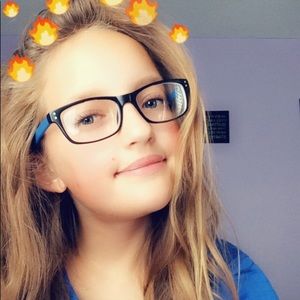 Meet your Posher, Alina